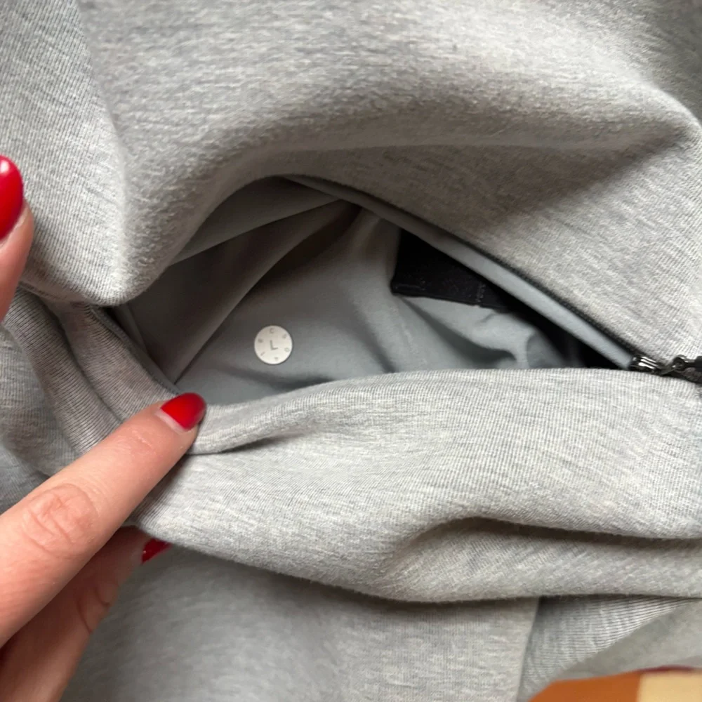 Lululemon Men's Chill Motion Pullover Hoodie Tall Neck - Picture 3 of 3